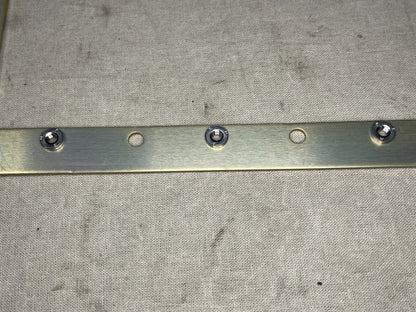 PIVOTAL POWER 717-646B EXHAUST LOUVER RETAINER EXHAUST SCREEN 5310-20-001-5936