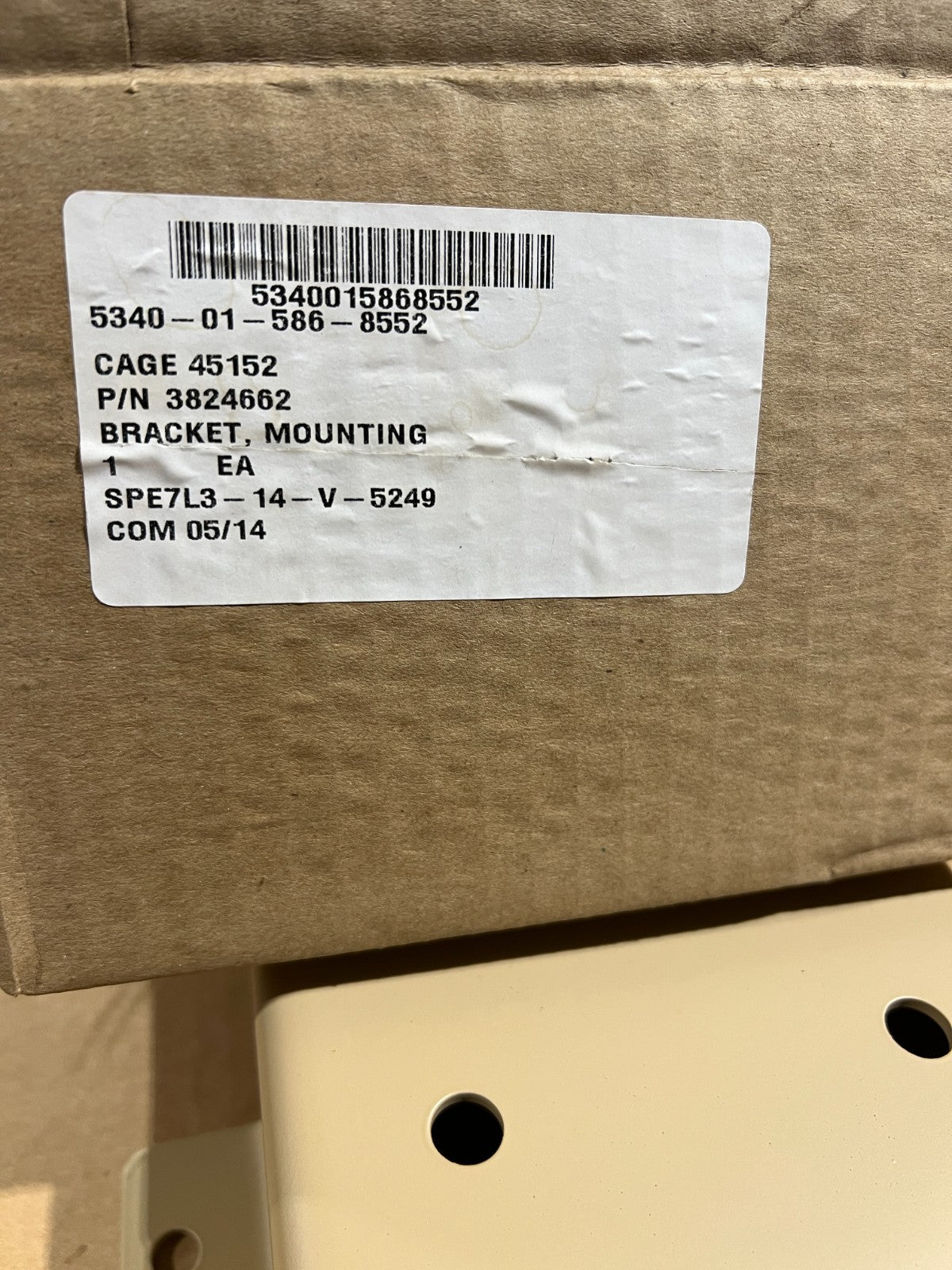 Mounting Bracket 3824662 NSN 5340-01-586-8552 - photo 4