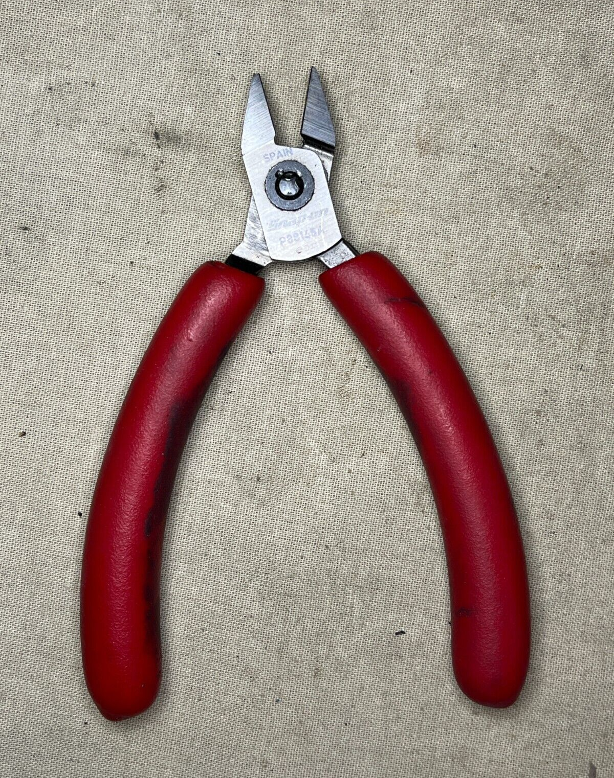 SNAP-ON SPAIN P88145 RED 7" SEMI-FLUSH PLIERS DIAGONAL CUTTING 5110-01-673-8287