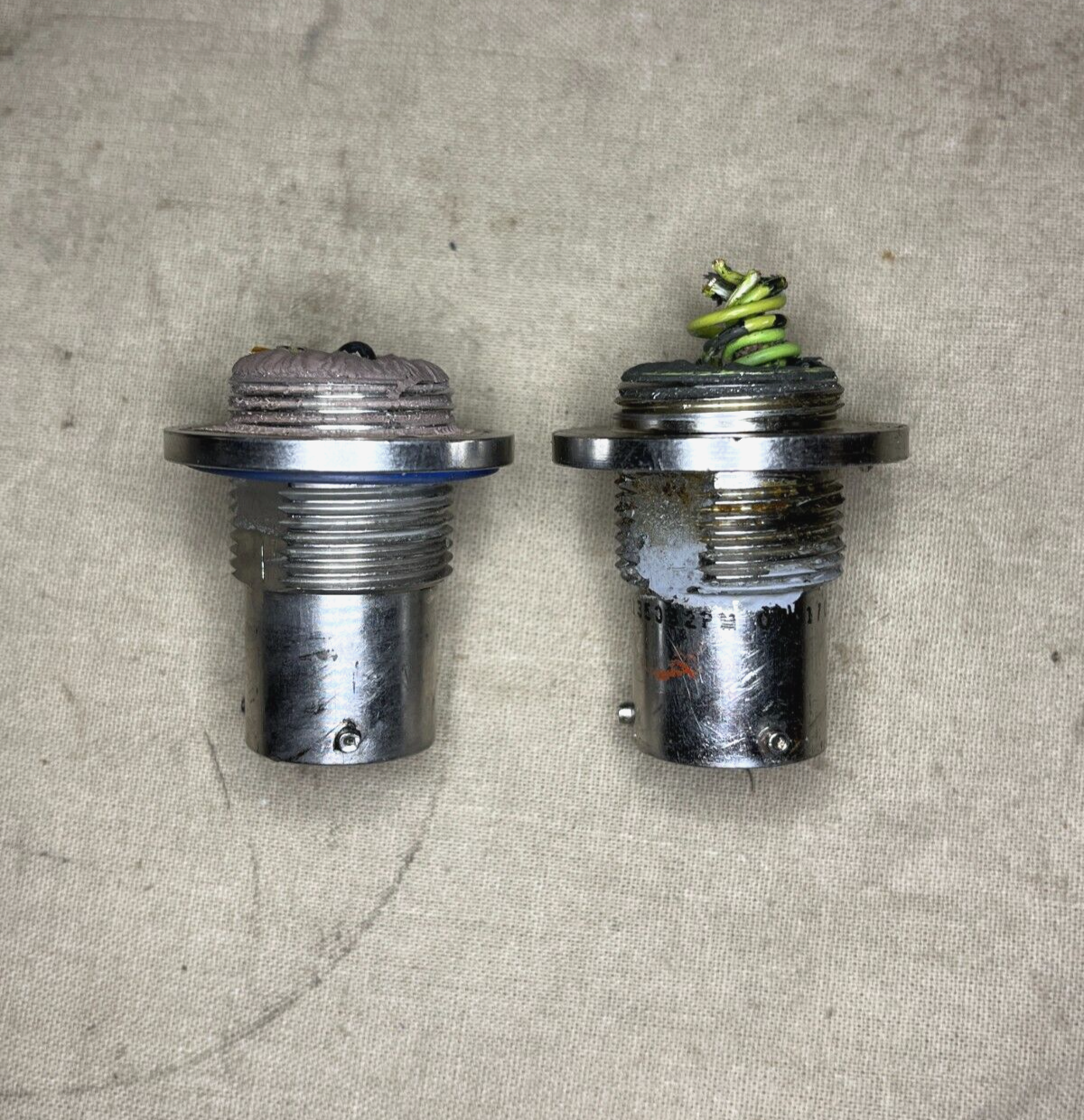 GENUINE ST5M1350B2PM 50325 ELECTRICAL RECEPTACLE CONNECTOR NSN 5935-01-026-2237