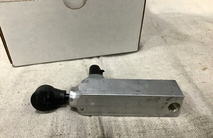 GENERAL DYNAMICS 55002392 REAR STEERING LOCKOUT SENSOR 2530-01-600-3368 USA