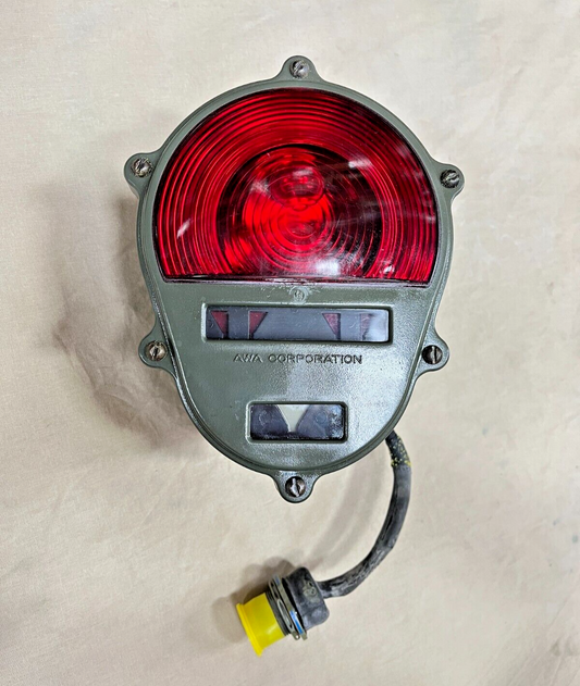 M151A2 M416 M715 M35 VEHICULAR STOP LIGHT-TAILLIGHT 12316575 6220-01-325-9836