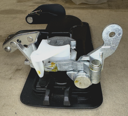 FMTV LMTV 81.62641-6103 LH VEHICULAR EXTERIOR DOOR HANDLE 2540-01-376-3998