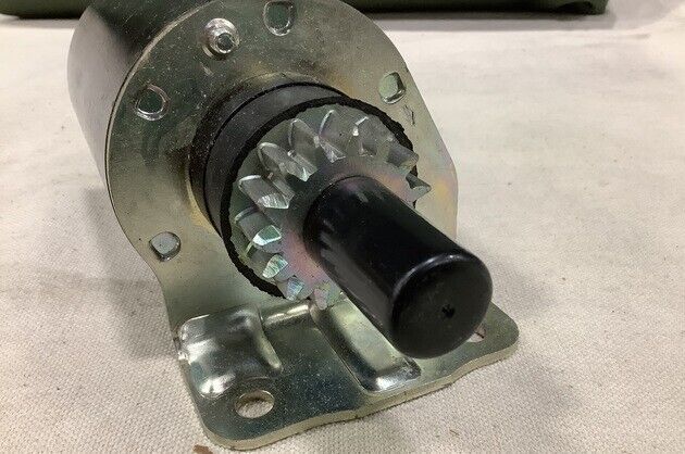 GENUINE BRIGGS AND STRATTON OEM 691564 ENGINE STARTER MOTOR ASSEMBLY