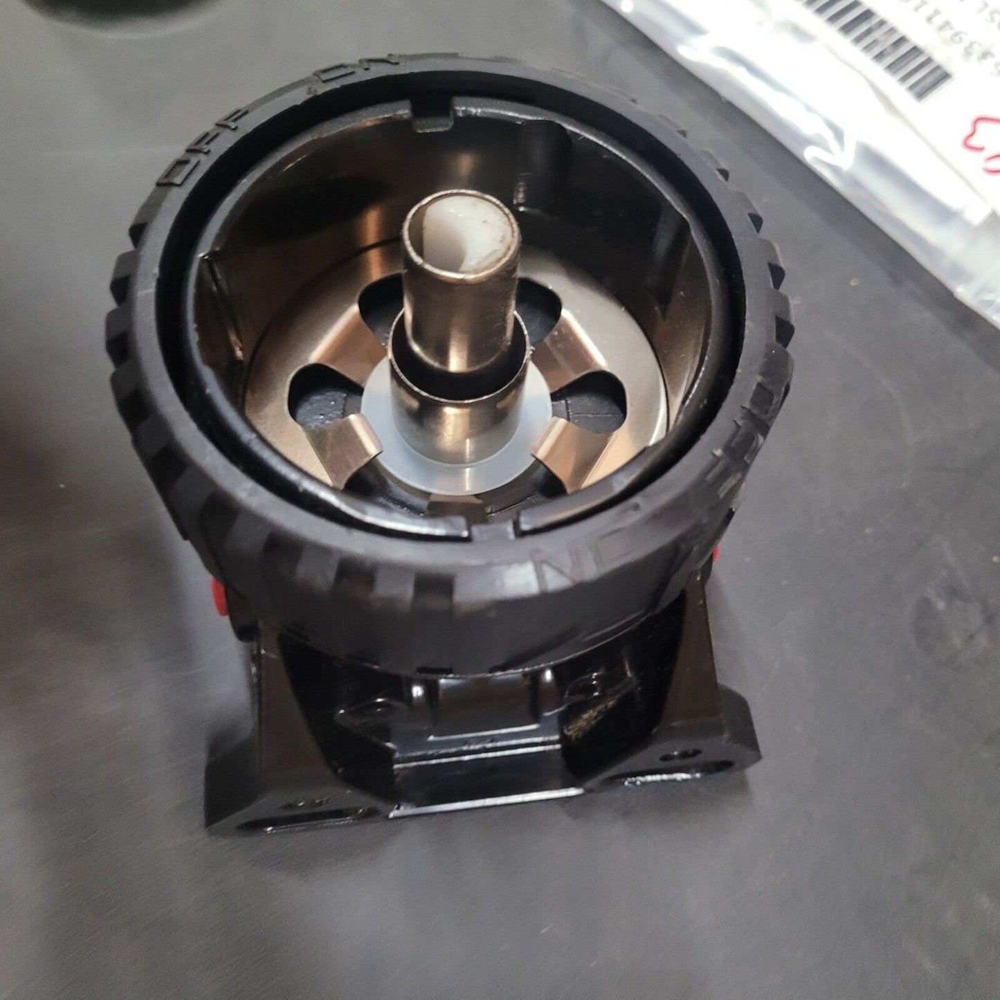 FUEL FILTER HEAD RE70357 RE500160 FITS JOHN DEERE 6415 6510S 6410S 6310S 6420