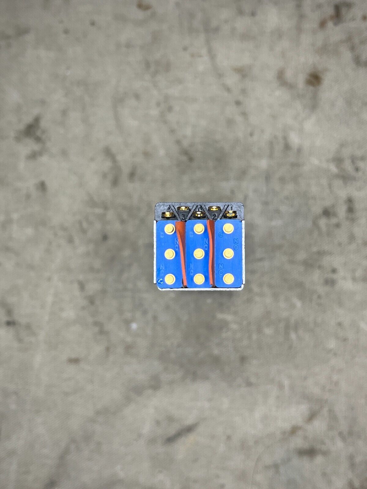 AIRCRAFT ORION P-3 DUCOMMUN 10620TI-24 ICS OVER RID PUSH SWITCH 5930-01-131-8788