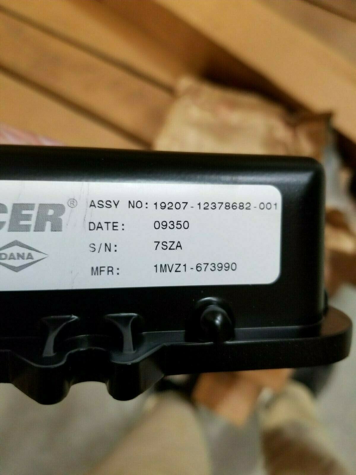 M917A1 Tire Control Unit 2530-01-446-2517 12376682 673848	673990 Spicer