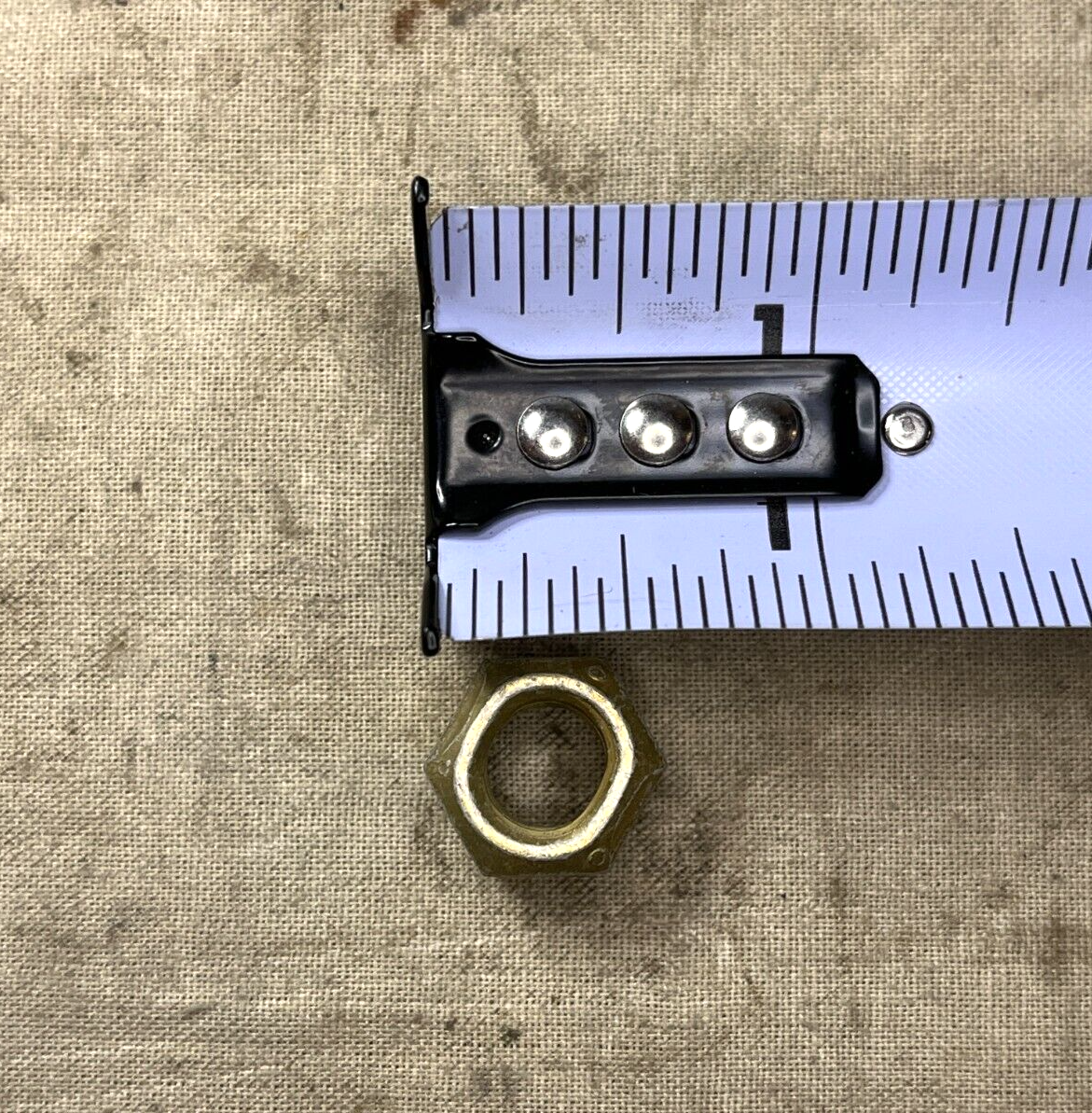 MRAP-RG-33 AMPV MLRS MS51922-17 3/8" HEXAGON SELF LOCKING NUT 5310-00-087-4652