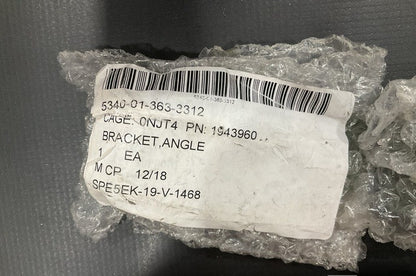 Angle Bracket 1943960 NSN 5340-01-363-3312 - photo 4