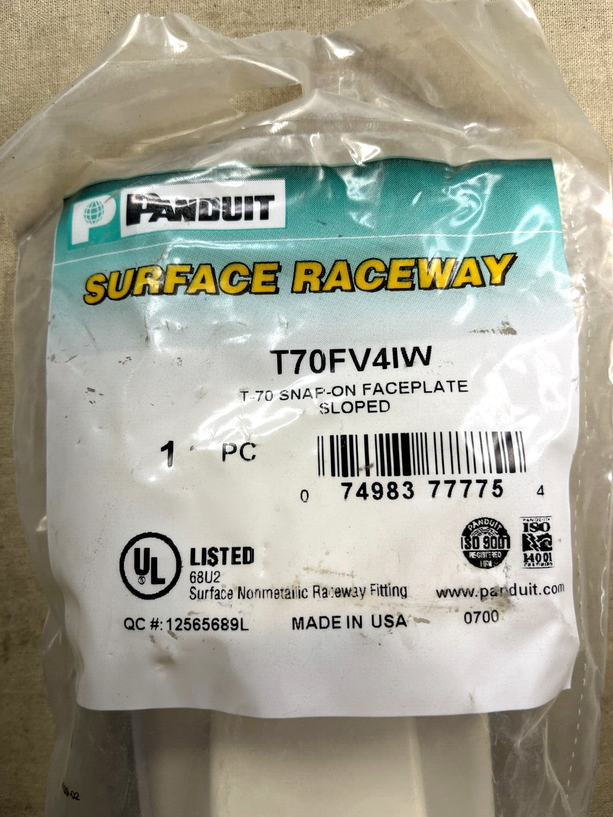 PANDUIT, SNAP-ON T-70 FACEPLATE SLOPED SURFACE RACEWAY WIRE ROUTING SYS T70FV4IW