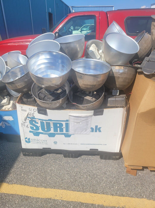 LOT OF 4 PALLETS 400W High Bay Metal Halide Lamp JM0440M X400 M-59 DAMP Lights