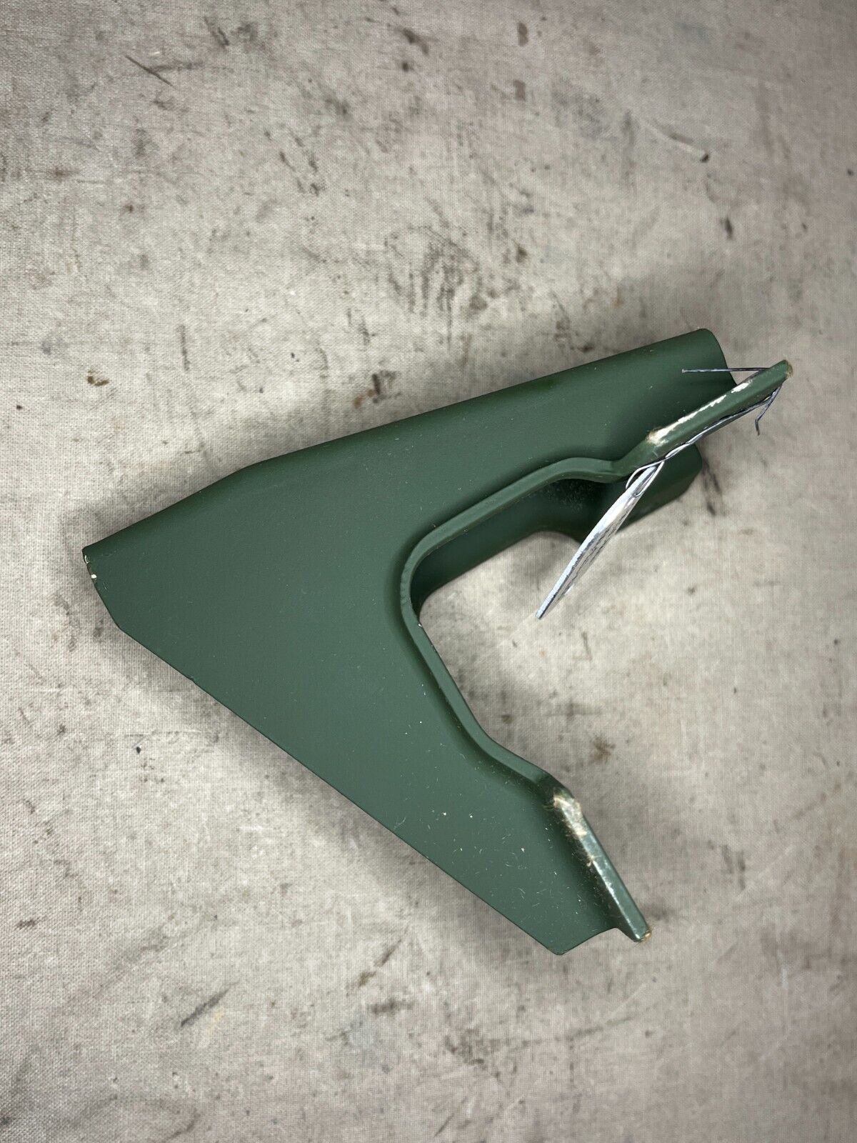 M998 HMMWV HUMVEE 12339611 DOOR GAS SPRING MOUNTING BRACKET 5340-01-197-2716