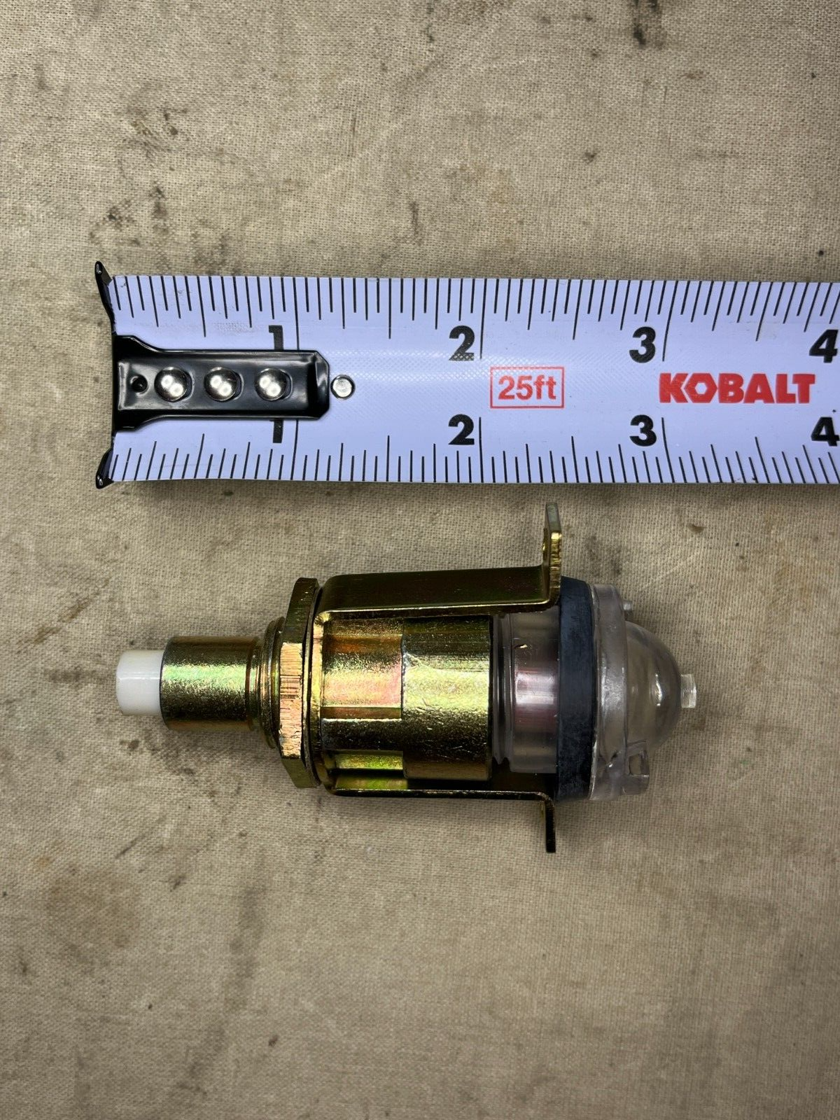 M939, M35, M992 7971111 DASH LAMP INDICATOR WHITE LIGHT LOW AIR 6210-00-635-5686