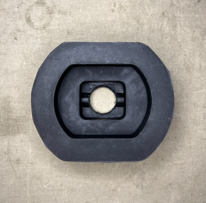 HMMWV BODY MOUNT AM GENERAL HUMVEE M998 HUMMER H1 12339247-1 12339247