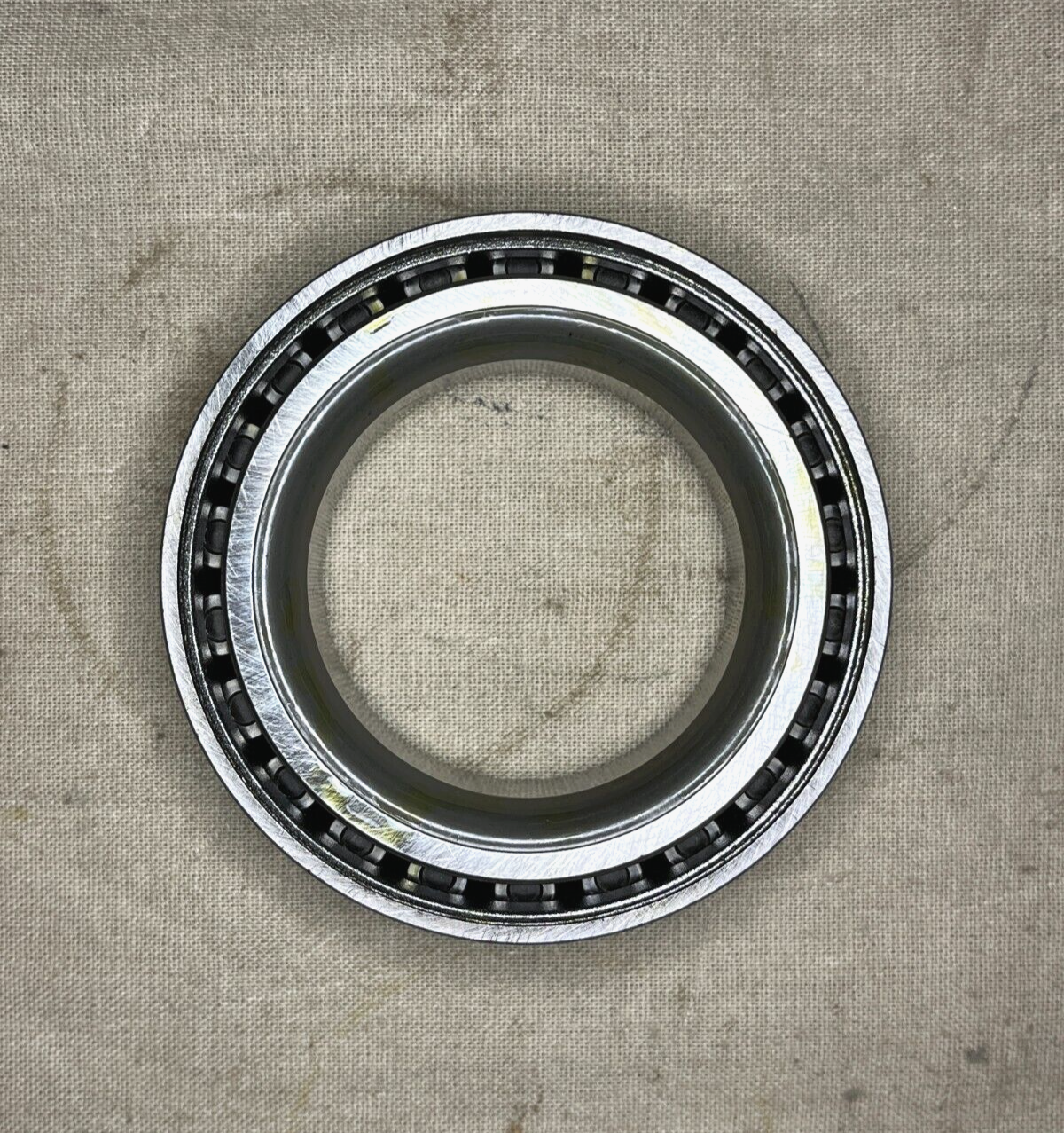 HEMTT, M1070 HEAVY TRUCK 3-21459 ROLLER BEARING 2AT492 3110-01-156-5386 NOS