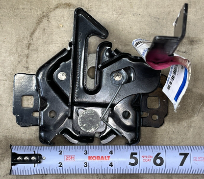 HOOD LATCH ASSEMBLY SUPER DUTY FORD MOTOR 768085 4C3Z-16700-AA NOS