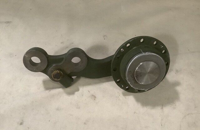 LAV-25 IDLER ARM STEERING RIGHT FRONT APPLICATION 2530-21-913-4261 NOS