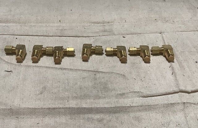 (1) MTVR OSHKOSH 4HA885 PIPE TO TUBE ELBOW 5/16"-24 FITS MILITARY MK23 TRUCK