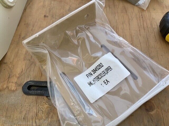 MRAP - COUGAR ISS 1.0, 1.5 OSHKOSH 3845282 VEHICULAR BRACKET AFTERCOOLER, UPPER