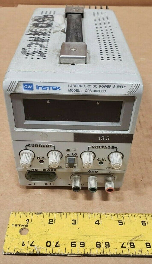 GW Instek GPS-3030DD DC POWER SUPPLY OUT: 0-30V 0-3A