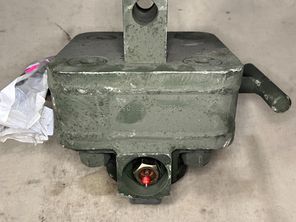 MILITARY TRAILER OSHKOSH 3838087 PLAIN ISO MOUNTING BRACKET 5340-01-607-6605