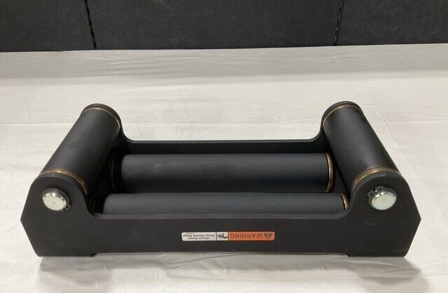 MRAP MAXXPRO NAVISTAR 2596779C1 WINCH ROLLERS BRACKET ASSEMBLY 2590-01-566-6461