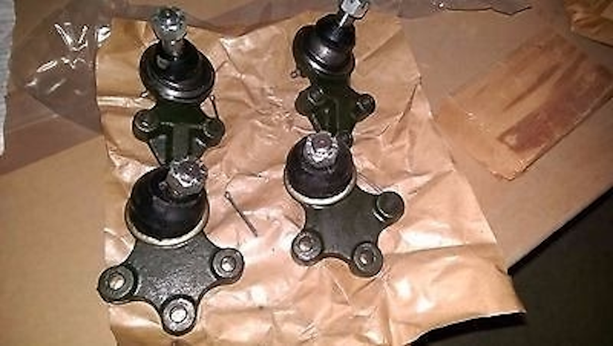 MILITARY JEEP M151 2 UPPER & 2 LOWER BALL JOINTS M151A1 M151A2 11640670,11640669