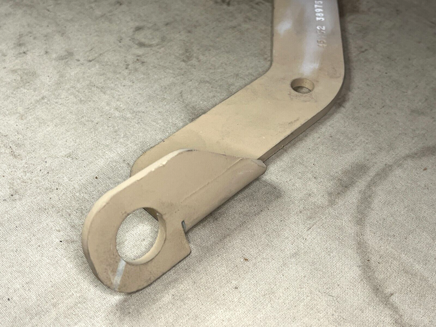 MRAP M-ATV 3897596 MOUNTING BRACKET AFES NOZZLE MTG RH 5340-01-588-9008 NOS