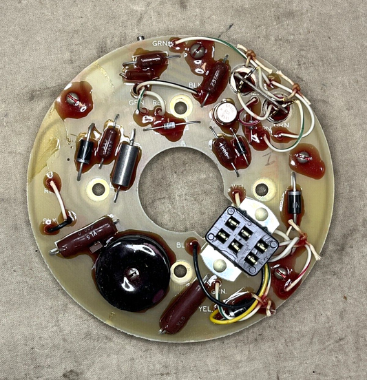 M561 GAMA GOAT ALTERNATOR REGULATOR 60177 945860 R214060177 2920-00-928-6144