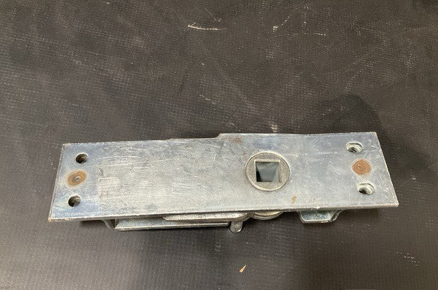 Door Latche 4002893 NSN 2540-01-578-6678 - photo 3