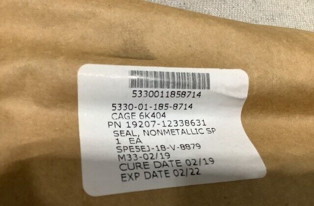 M998 HMMWV 12338631 SEAL, SPLASH SHIELD TO HOOD (RH) 5593912 5330-01-185-8714