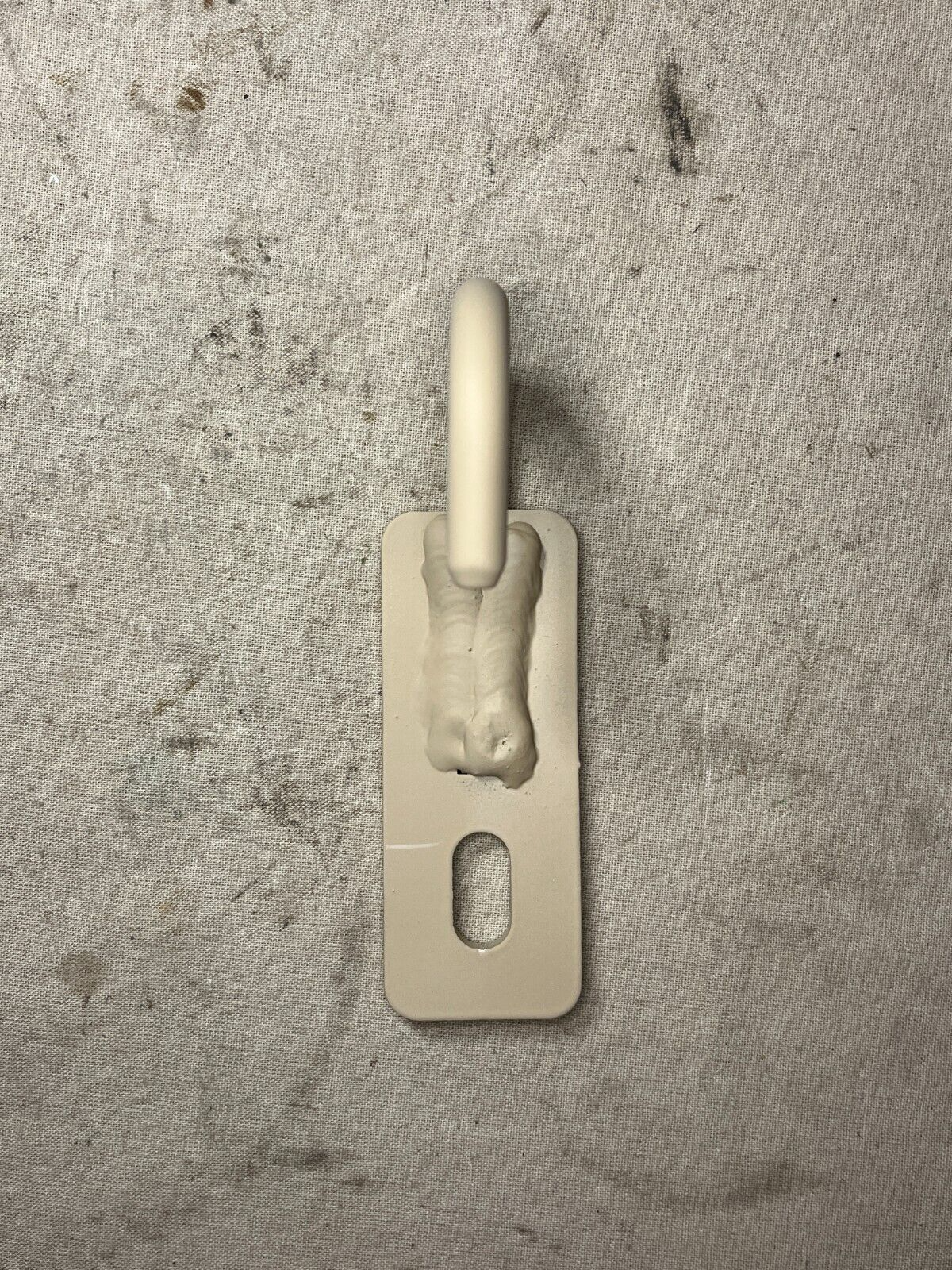 MRAP MAXXPRO DION DEFENSE 3917663C1 SUPPORT HOOK PEGBOARD ASSY 5340-01-647-4321