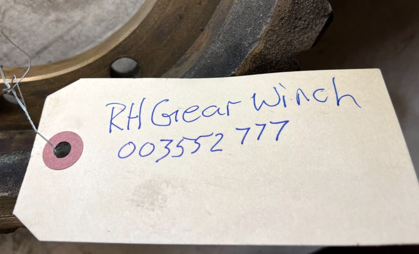 WORM WHEEL GEAR WINCH RH 7063717 42E12Y4411 12Y4411 3020-00-355-2777