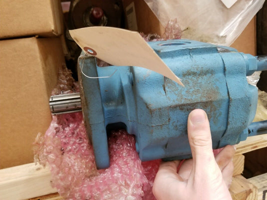 KLEIN HYDRAULIC MOTOR 4320-01-185-9638 27017329	 A-17329	 K27017329