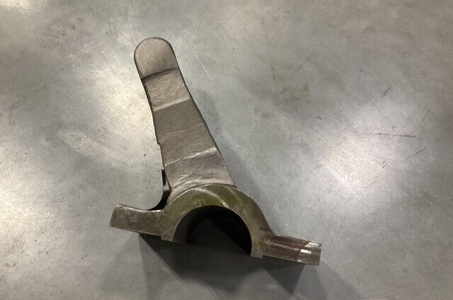 MILITARY HOWITZER 105MM M119A1 12593013 MOUNTING BRACKET CAP LH 5340-01-604-6953