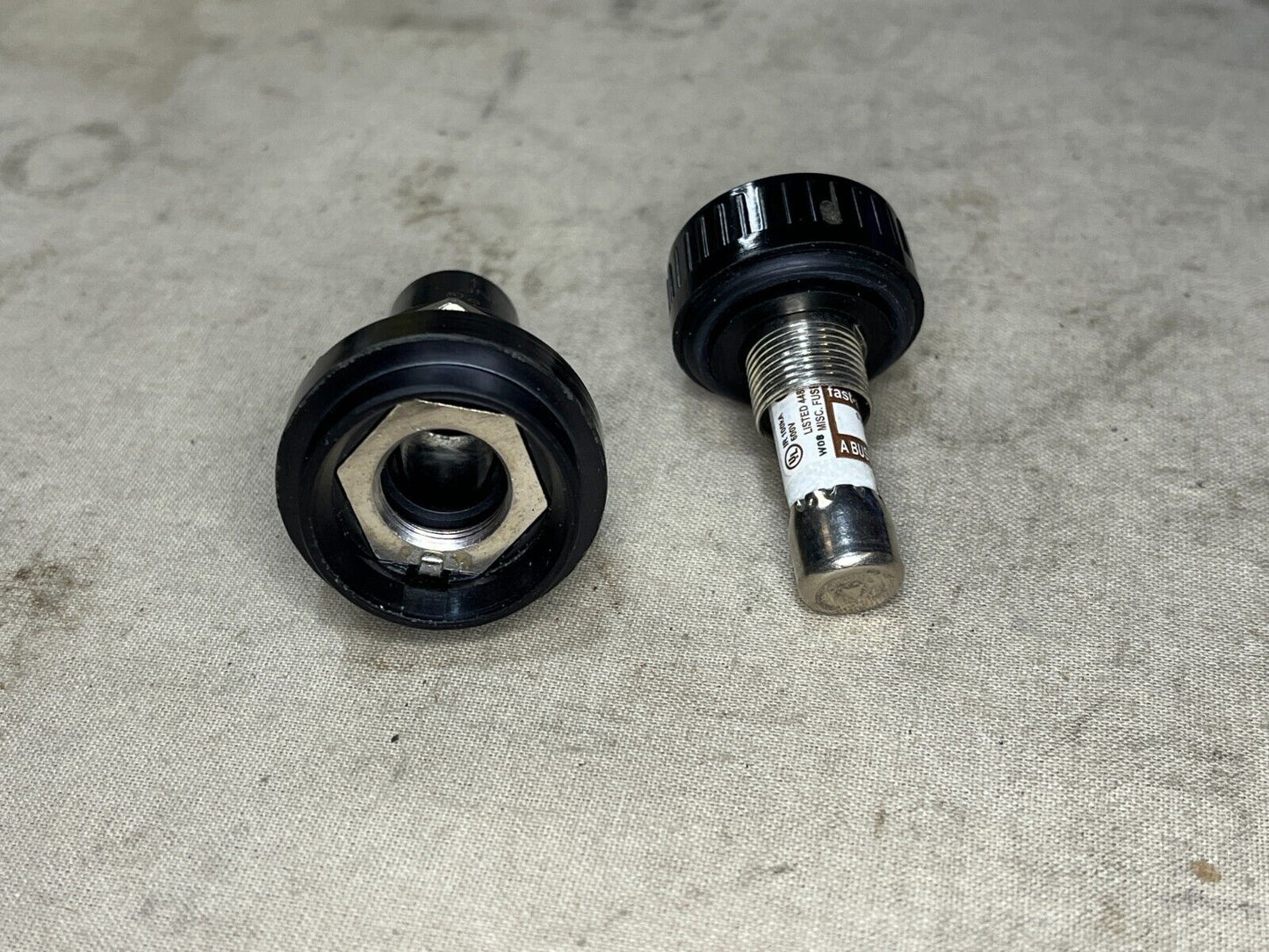 EATON BUSSMANN LIMITRON KTK-5 20A 600V 1-1/2'' 30A HPM-D FUSEHOLDER PANEL MOUNT