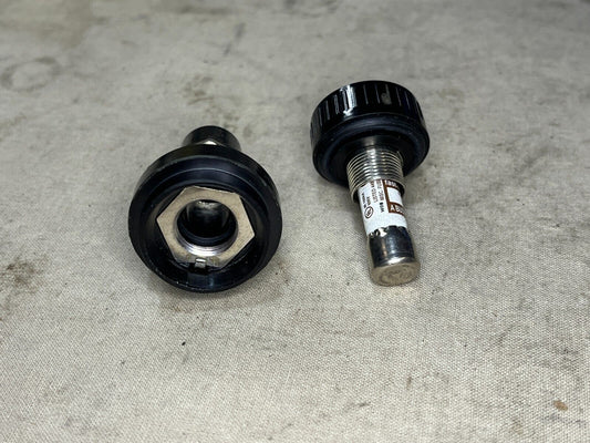 EATON BUSSMANN LIMITRON KTK-5 20A 600V 1-1/2'' 30A HPM-D FUSEHOLDER PANEL MOUNT