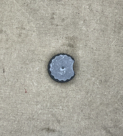 1EA GENUINE RAYTHEON 245-011-0012 PLASTIC GRAY KNOBS 5355-00-164-5994