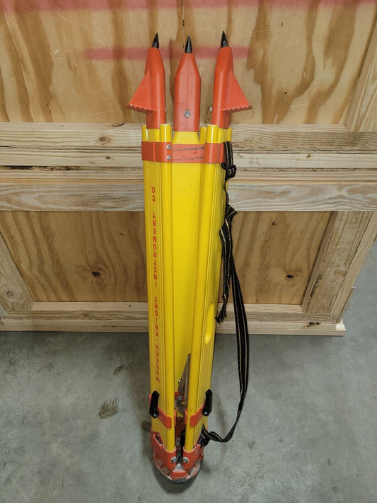 Dutch Hill  STYLE Fiberglass Tripod E46877 GT-2000A MILITARY OLD STOCK