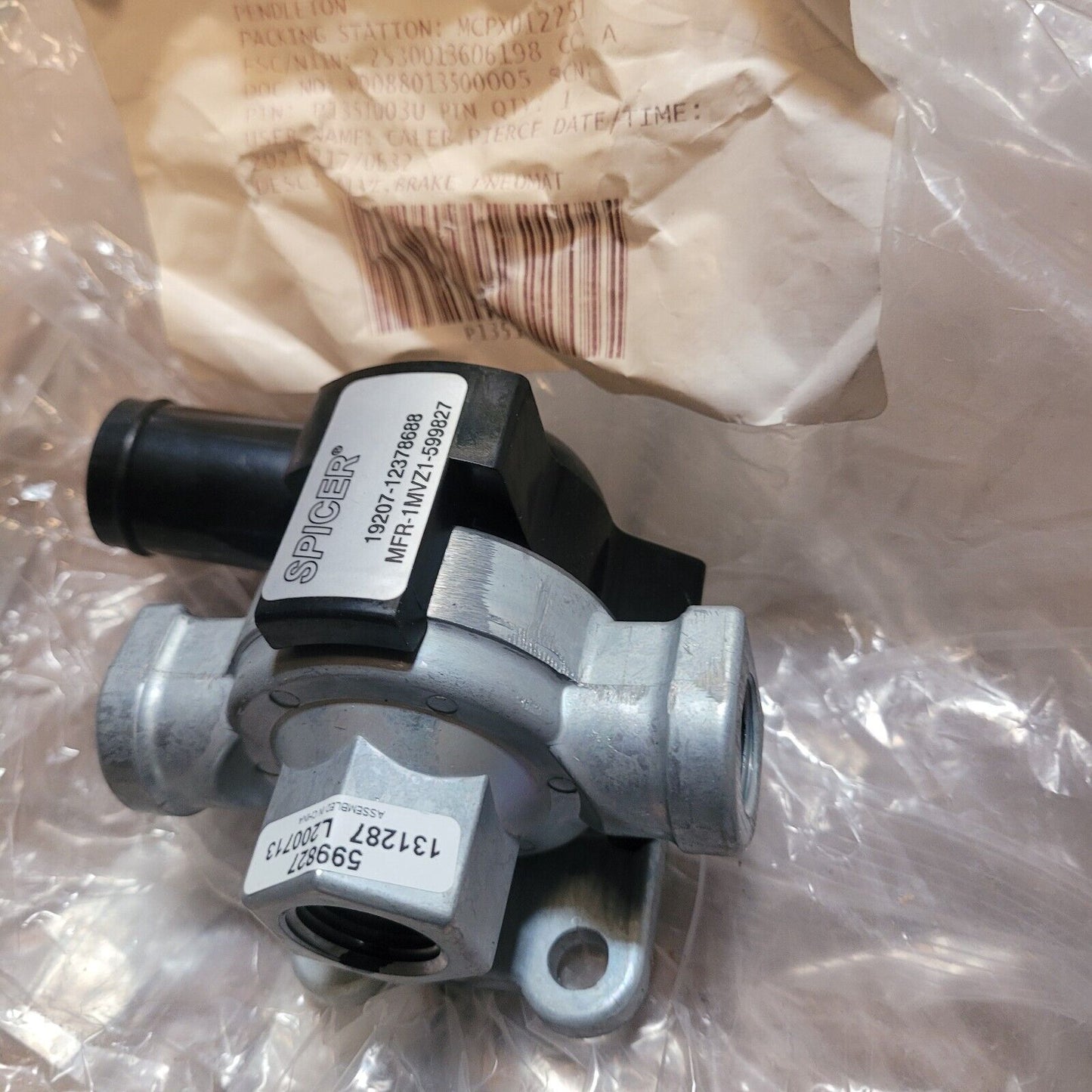 GENUINE FMTV MRAP M1078 PNEUMATIC BRAKE VALVE 599827, 3205565 2530-01-360-6198