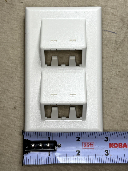 PANDUIT, SNAP-ON T-70 FACEPLATE SLOPED SURFACE RACEWAY WIRE ROUTING SYS T70FV4IW