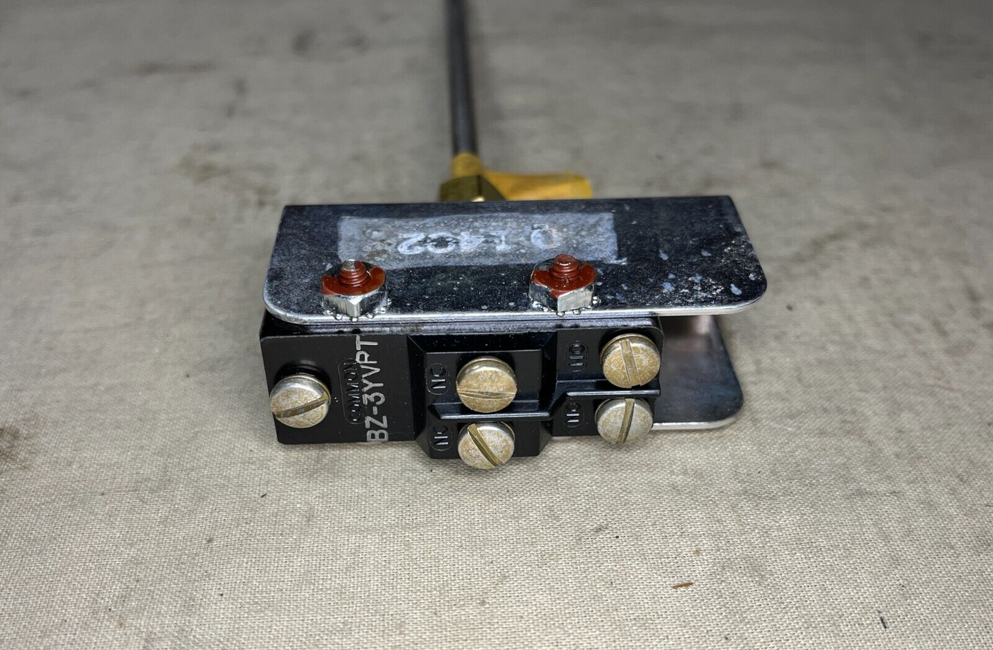 HEMTT BFVS AVLB Q-1402 SENSITIVE SWITCH FLAME 8376101 B-4275G2 5930-00-475-5537