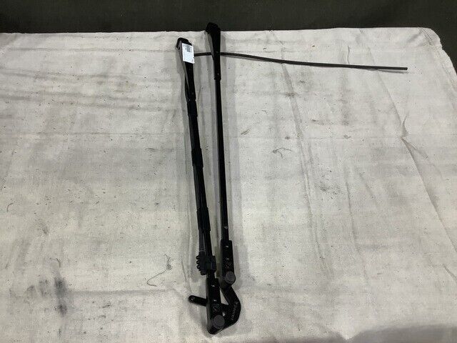 ROUGH TERRAIN FORKLIFT, TX51-19M TEREX 641002 LEFT WIPER ARM 2540-01-495-7564