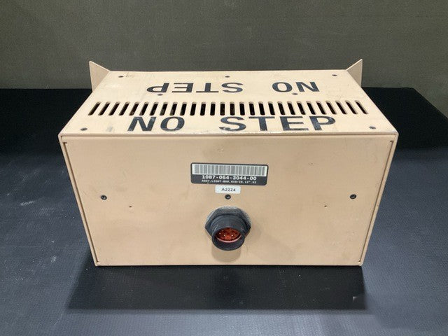 Light Transmitting Indicator Panel 1087-064-3004-00 NSN 6220-01-600-8631 - photo 4