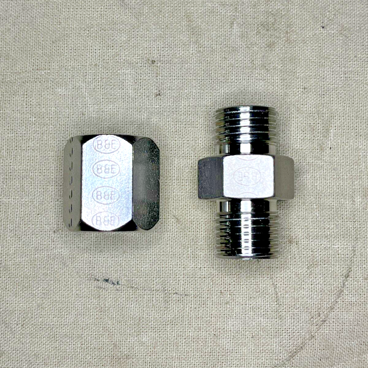 768-FSS0 3/8 TUBE TO BOSS STRAIGHT ADAPTER D320448 MS51843-5SS 4730-00-411-5597