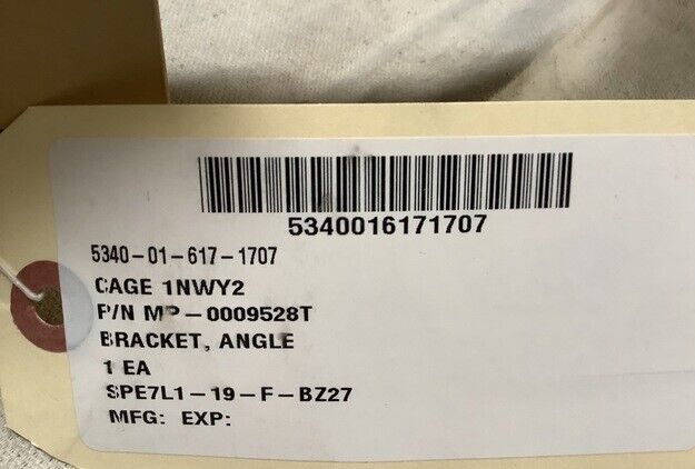 NEW MILITARY FORK LIFT TRUCK 0009528T 0009528 ANGLE BRACKET NSN 5340-01-617-1707