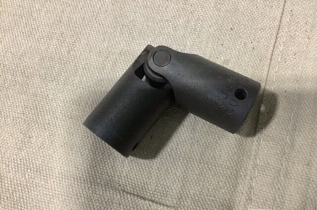 Howitzer, 155MM, M-198 Vehicular Universal Joint 12008201 2520-01-049-0374