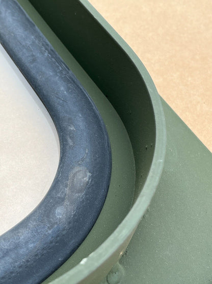 M1161 GROWLER ITV-LSV FRONT WINDSHIELD HALF WITH MOTOR 43016400 2510-01-605-2532