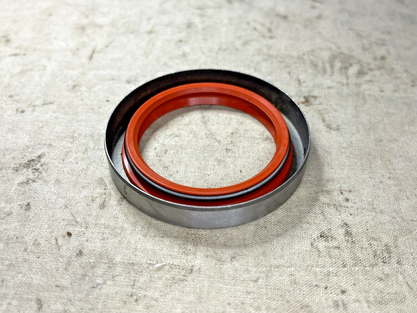 M-113A1, M-113A2, M-113A3 471831N PLAIN ENCASED SEAL 10946818 5330-00-758-7210