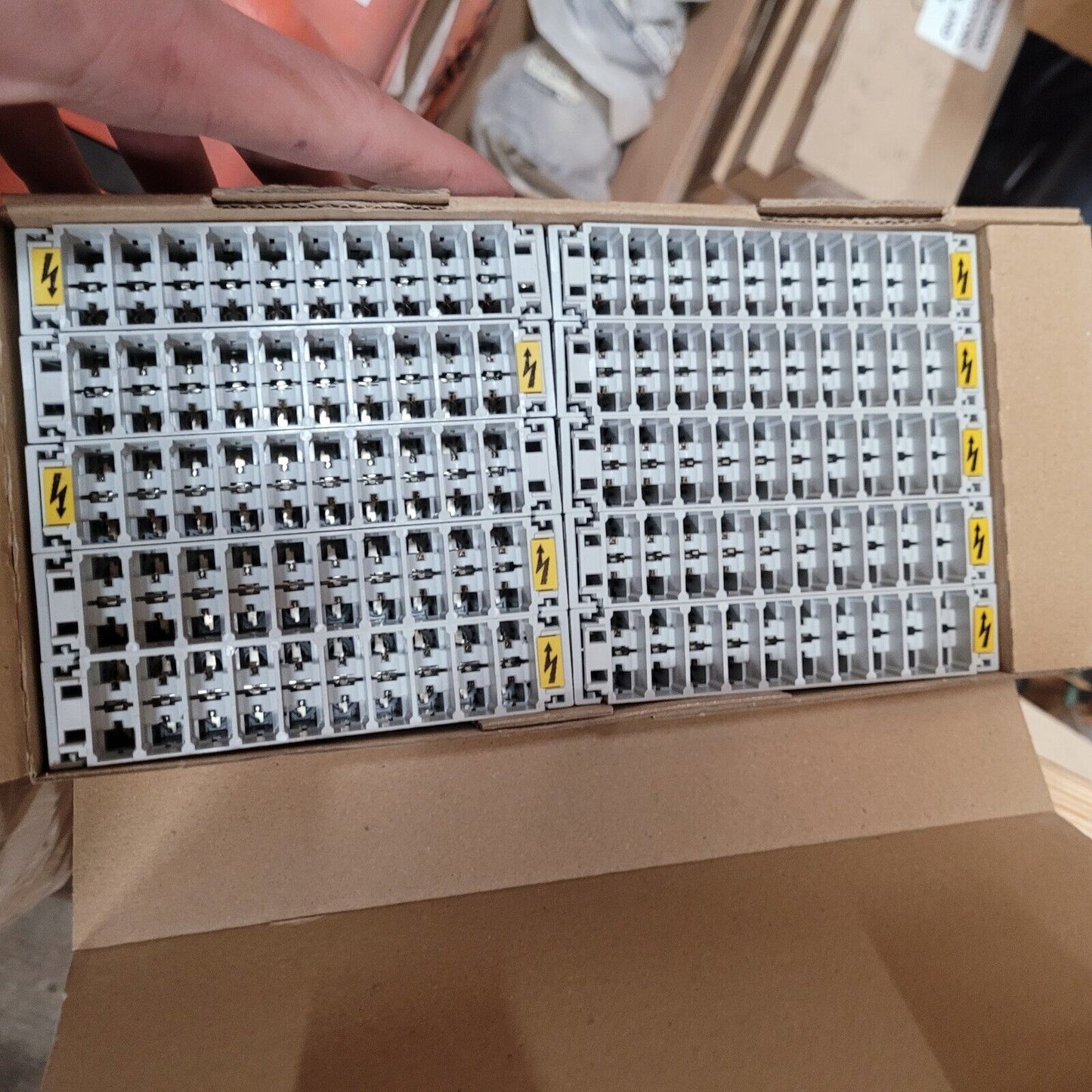 KRONE LSA-PLUS 6089 2 023-01 OVERVOLTAGE FUSES, ARRESTOR MAGAZINE, 1 LOT 10-PCS